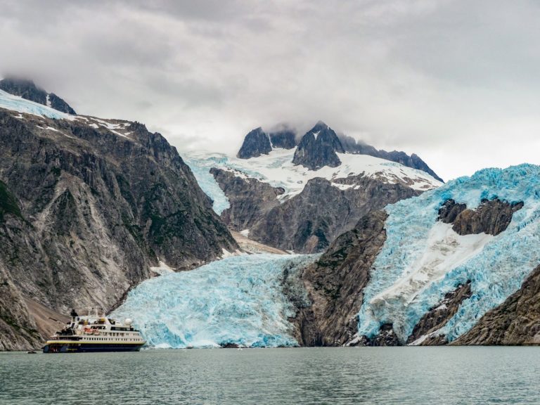 Lindblad Expeditions geht mit zwei aufregenden neuen Alaska-Routen diesen Sommer an Bord der National Geographic Orion über die Inside Passage hinaus